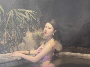 美女被泡 被泡的美女：当温泉邂逅美女